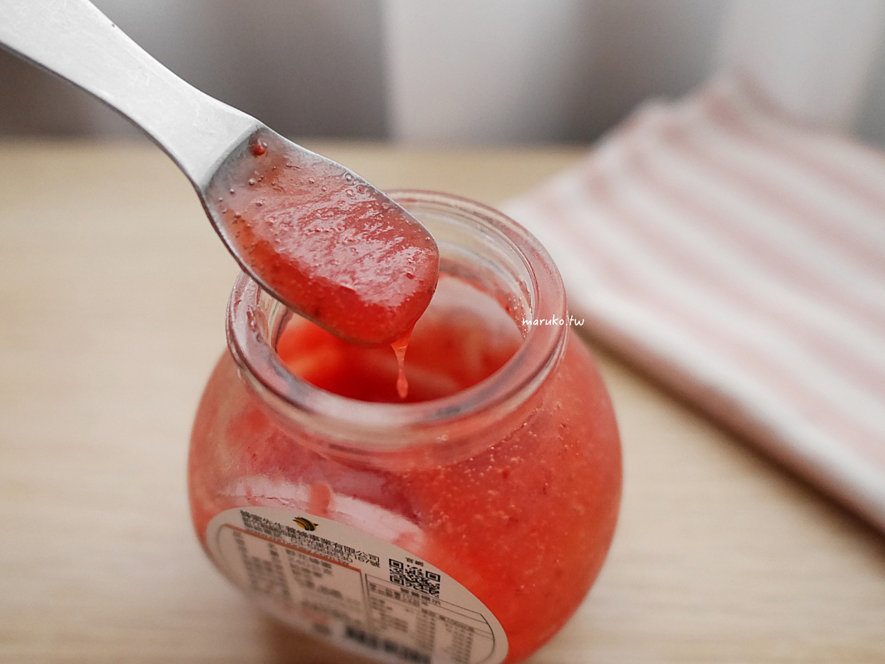 【食譜】新鮮草莓果醬 不加一滴水的草莓醬 沾著草莓吃,簡單又健康 @Maruko與美食有個約會