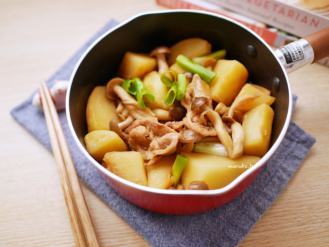 【食譜】醬煮馬鈴薯燉肉 10分鐘上菜，這樣做更快速的日本家庭料理做法！