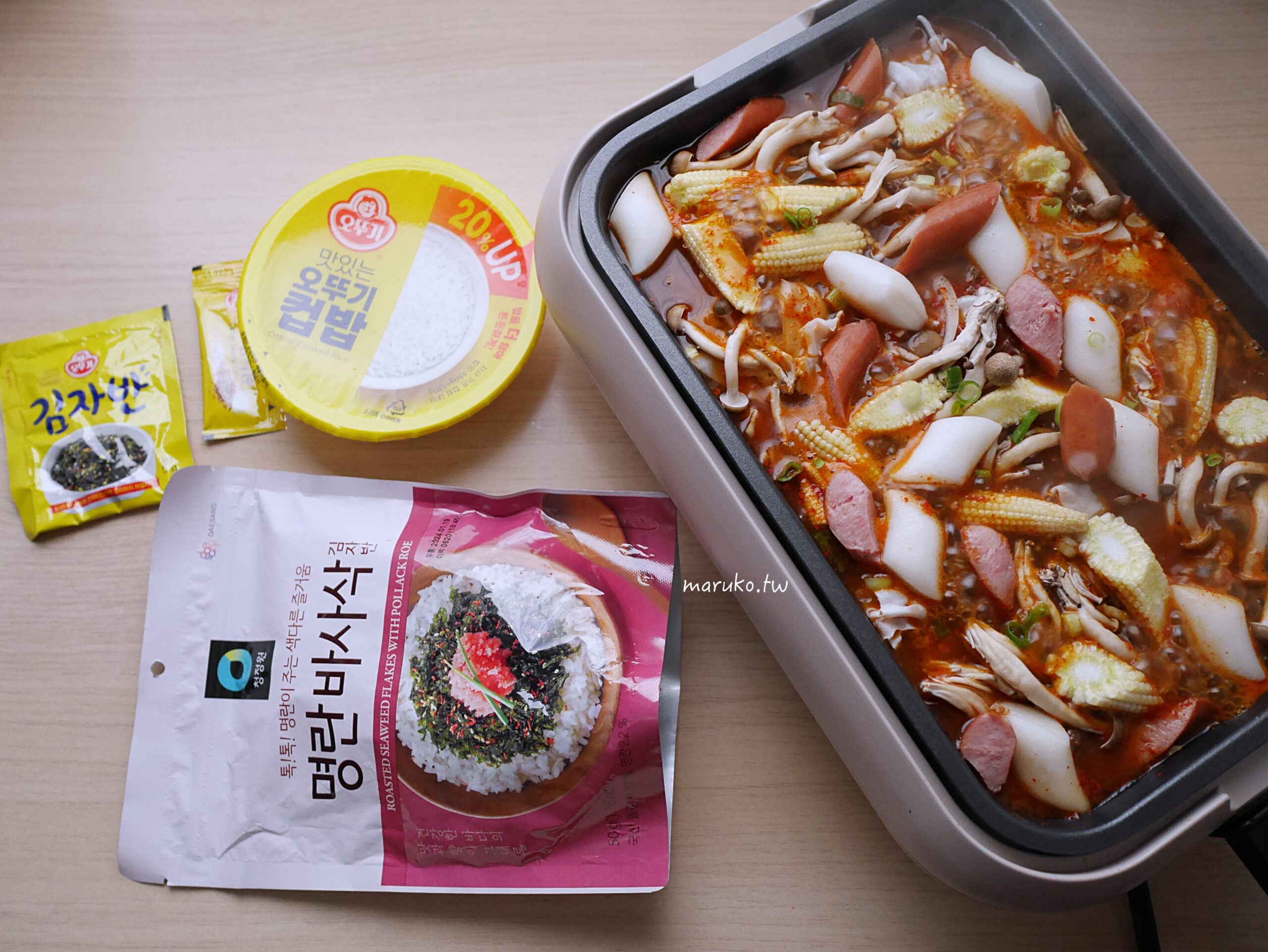 【食譜】海鮮年糕鍋 有湯料的韓式火鍋，加入大量海鮮豐富更有料！ @Maruko與美食有個約會