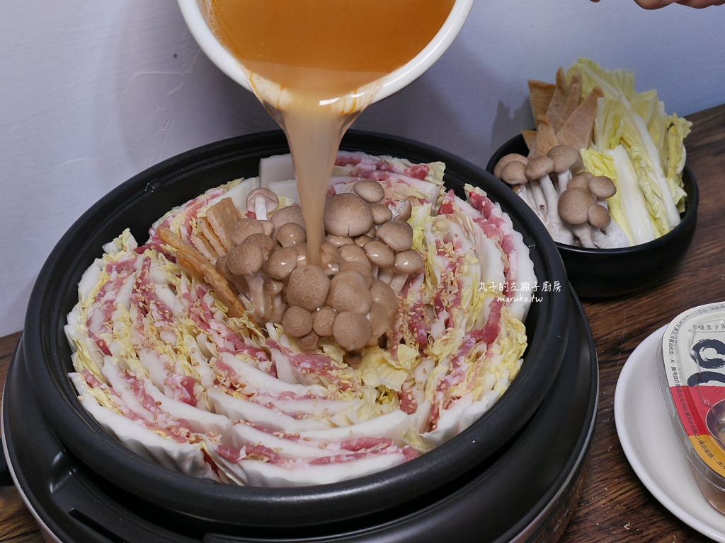 【食譜】千層白菜豬肉鍋｜自製蝦頭味噌高湯做法