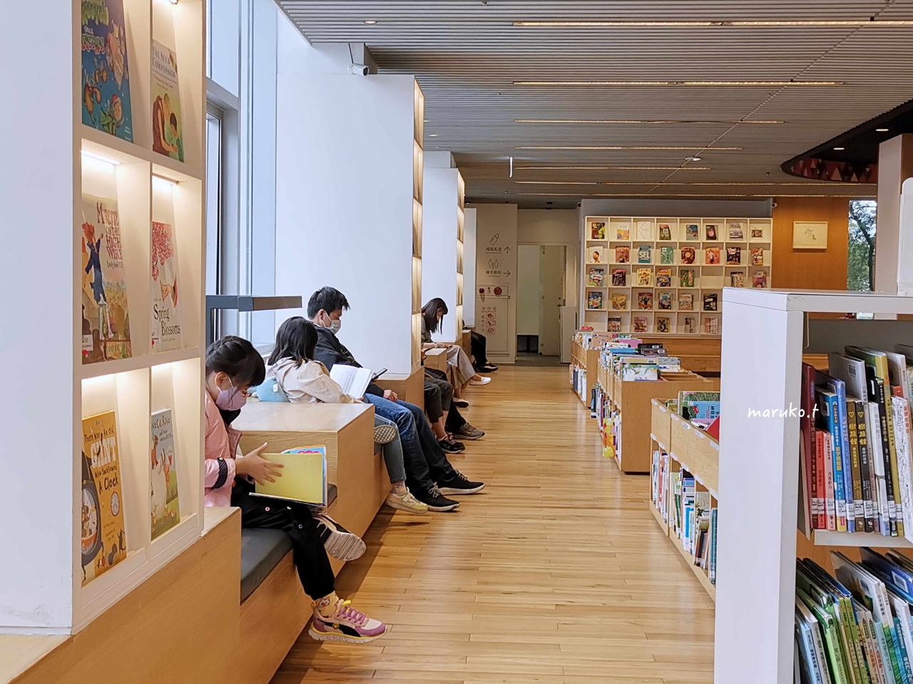 屏東縣立圖書館總館 南國首座森林圖書館，還書得來速快速又方便！ @Maruko與美食有個約會
