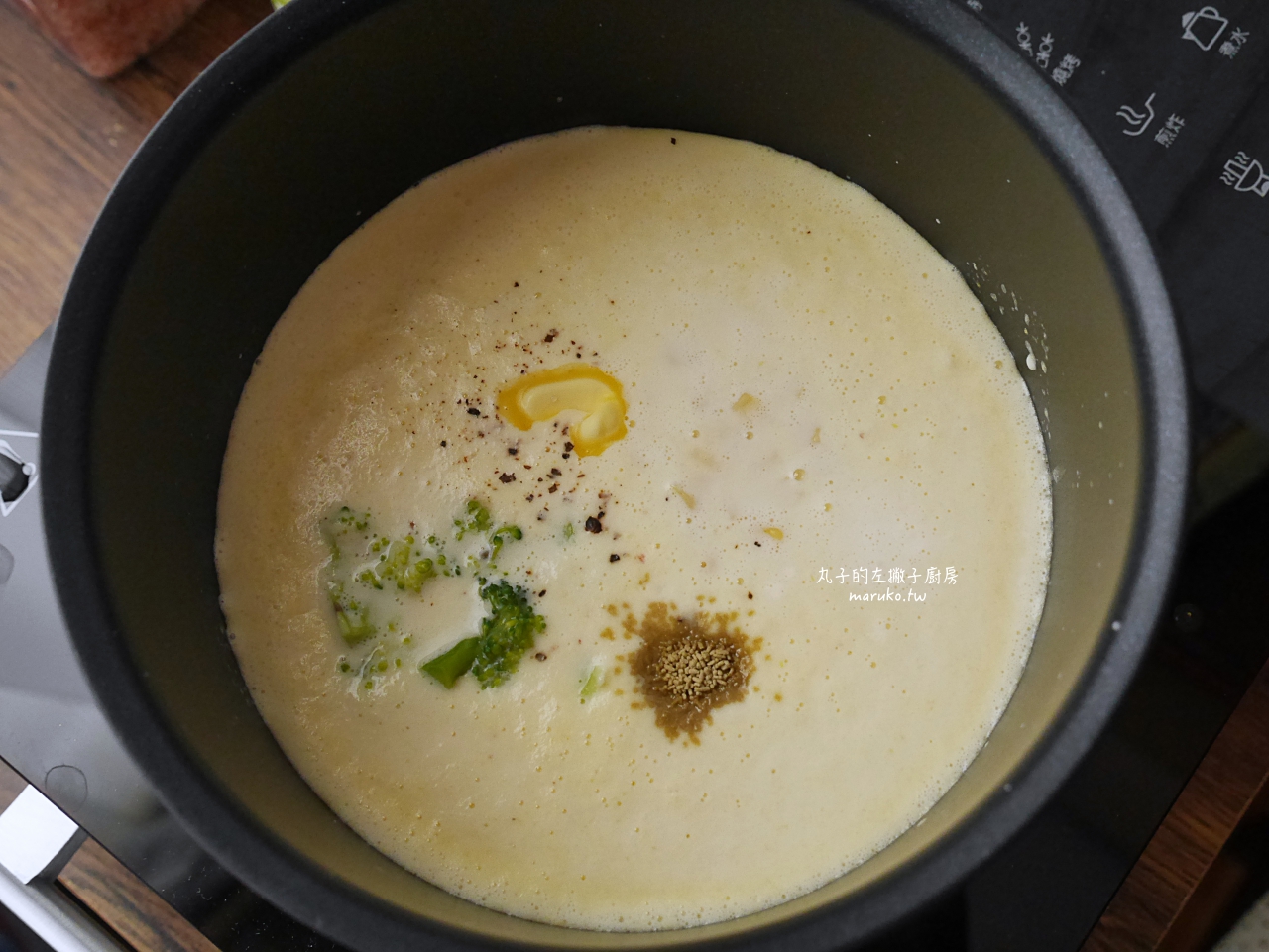 【食譜】玉米濃湯 二個步驟 花椰菜奶油玉米濃湯 不加一滴水的簡單做法 @Maruko與美食有個約會