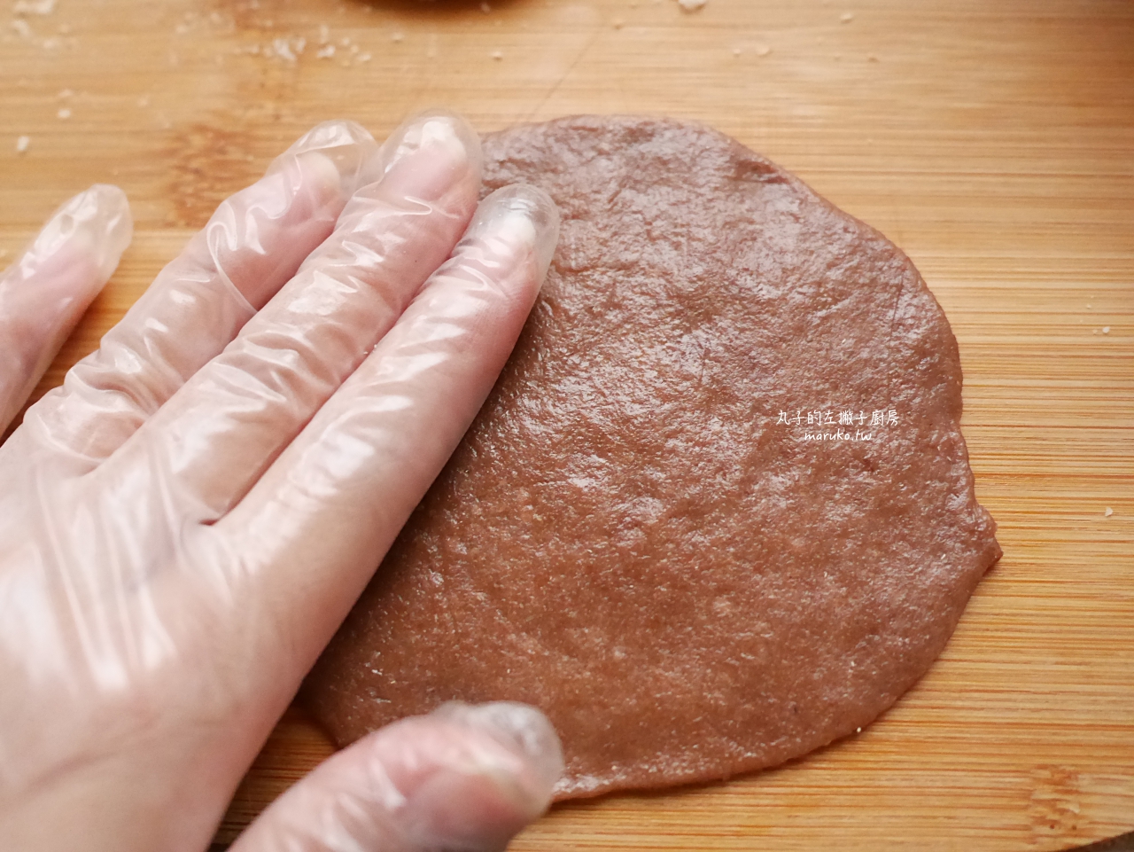 【食譜】焦糖夾心餅乾 烤餅乾只要3分鐘 小V鬆餅機 蕾絲烤盤分享 @Maruko與美食有個約會