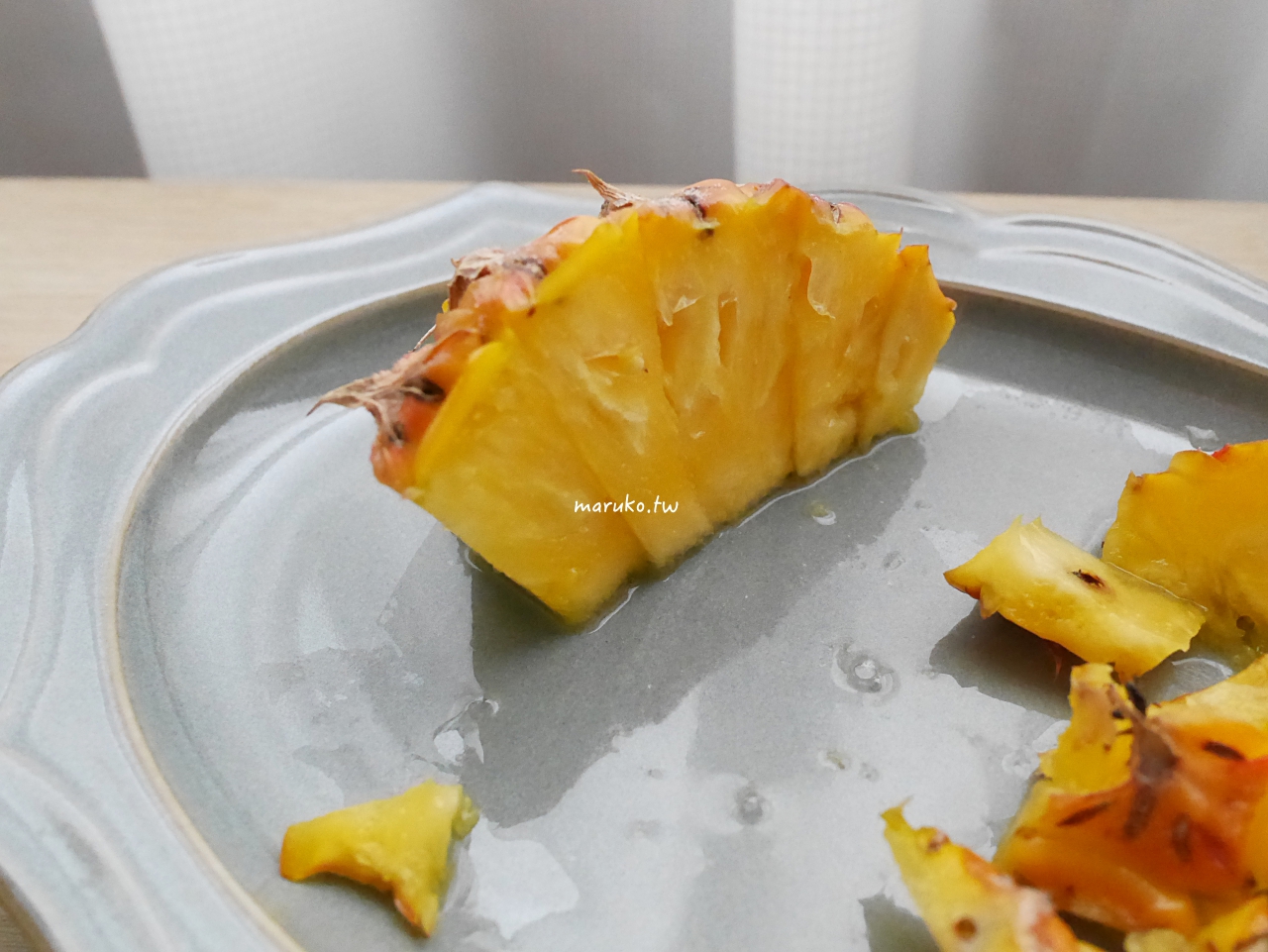 【食譜】台農17號鳳梨 果心小又香甜 鳳梨怎麼切 不削皮切法分享 @Maruko與美食有個約會