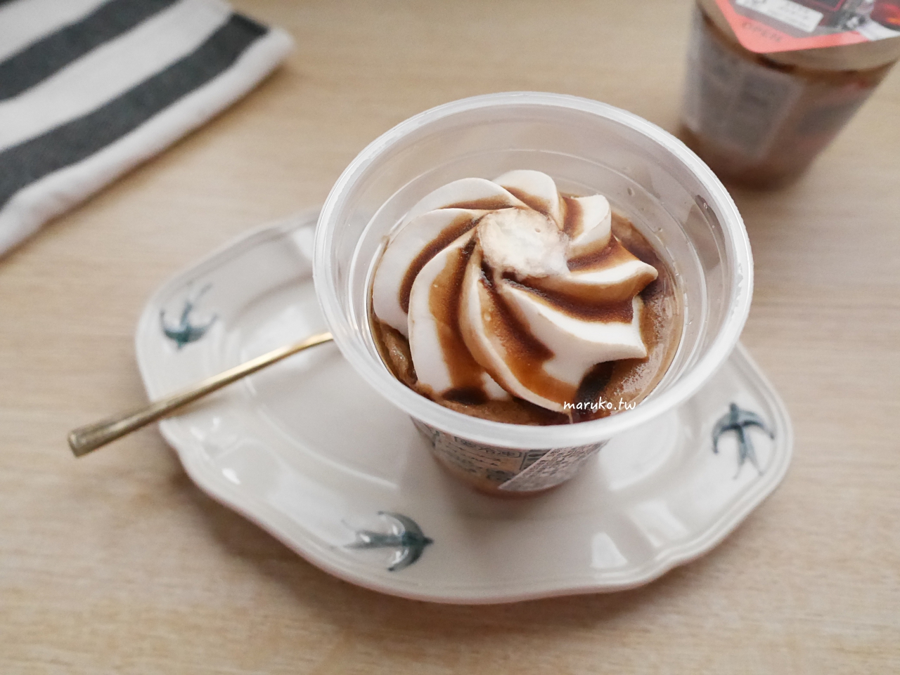 7-Eleven 與日本同步推出森永客美多漂浮咖啡聖代，任選二件最低0元！ @Maruko與美食有個約會