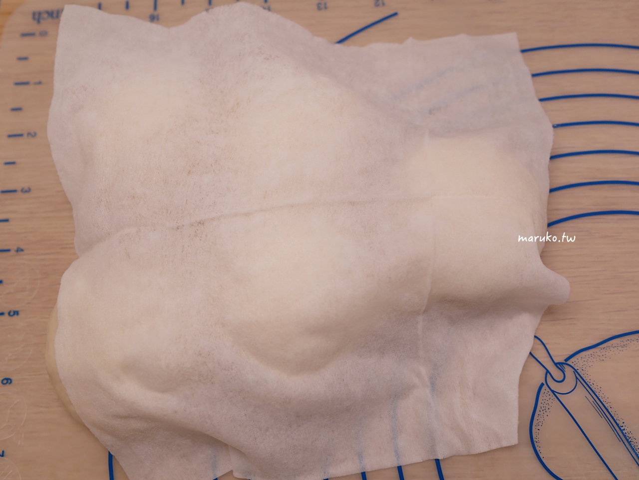 【食譜】熱狗麵包 不需要擀麵棍 簡單的造型熱狗麵包做法 @Maruko與美食有個約會
