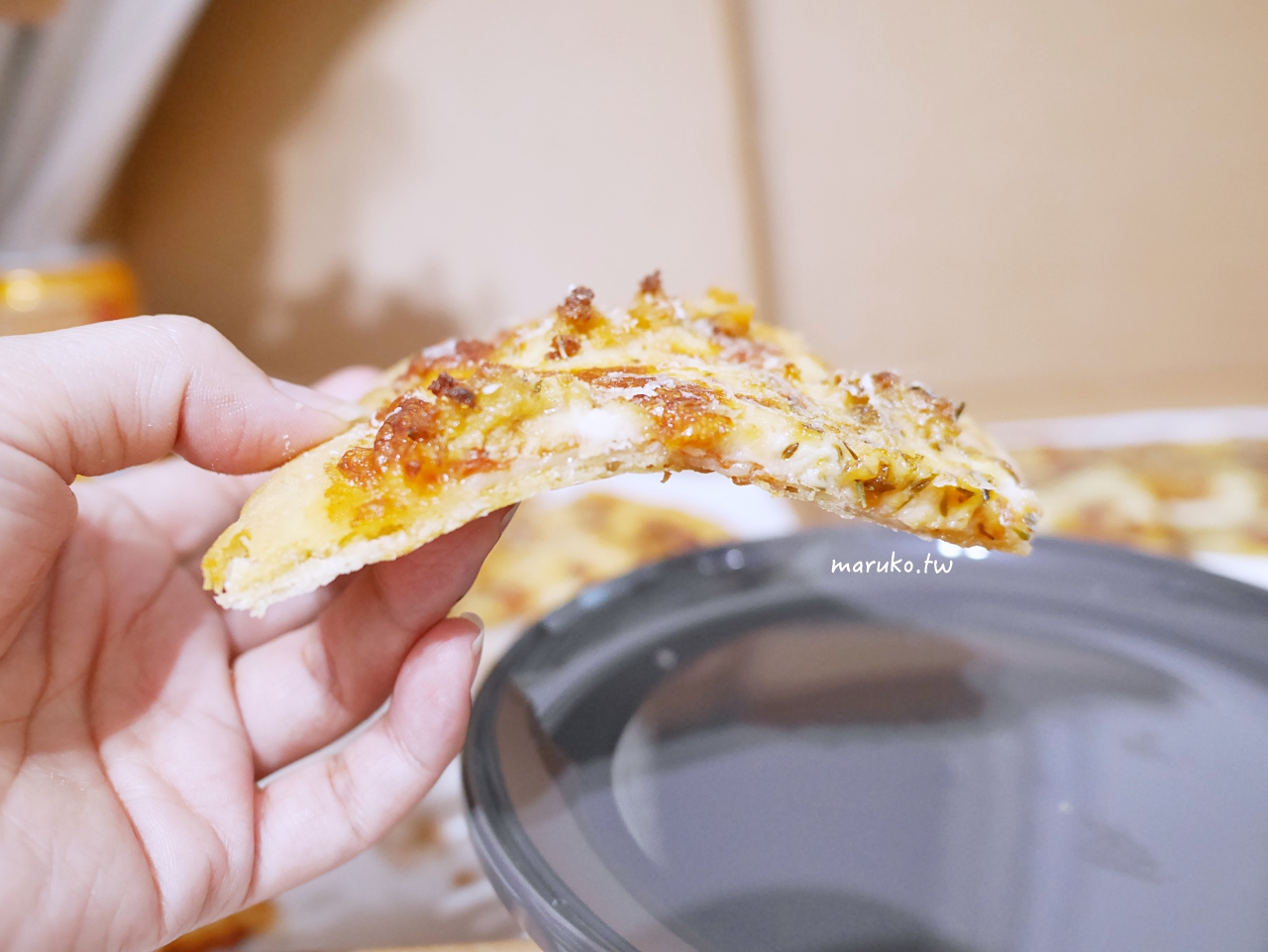 【台北】Home Slice Pizza 隱藏在學區的美國手作披薩 現刨起司 加量不加價，12吋只要230元 @Maruko與美食有個約會