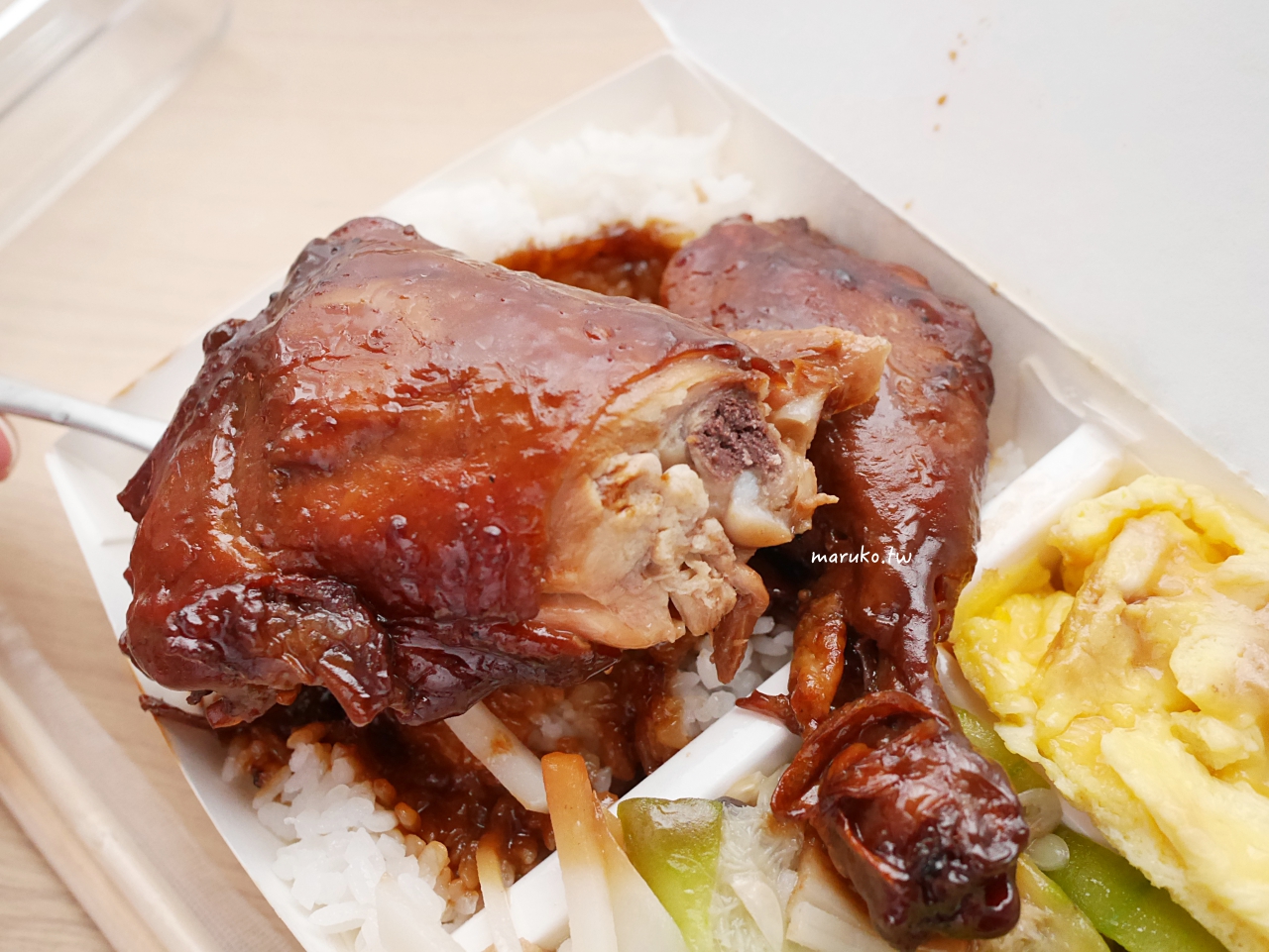 【台北】安東食園 隱藏在市場內的秒殺蜜汁雞腿飯，這樣訂才搶的到！