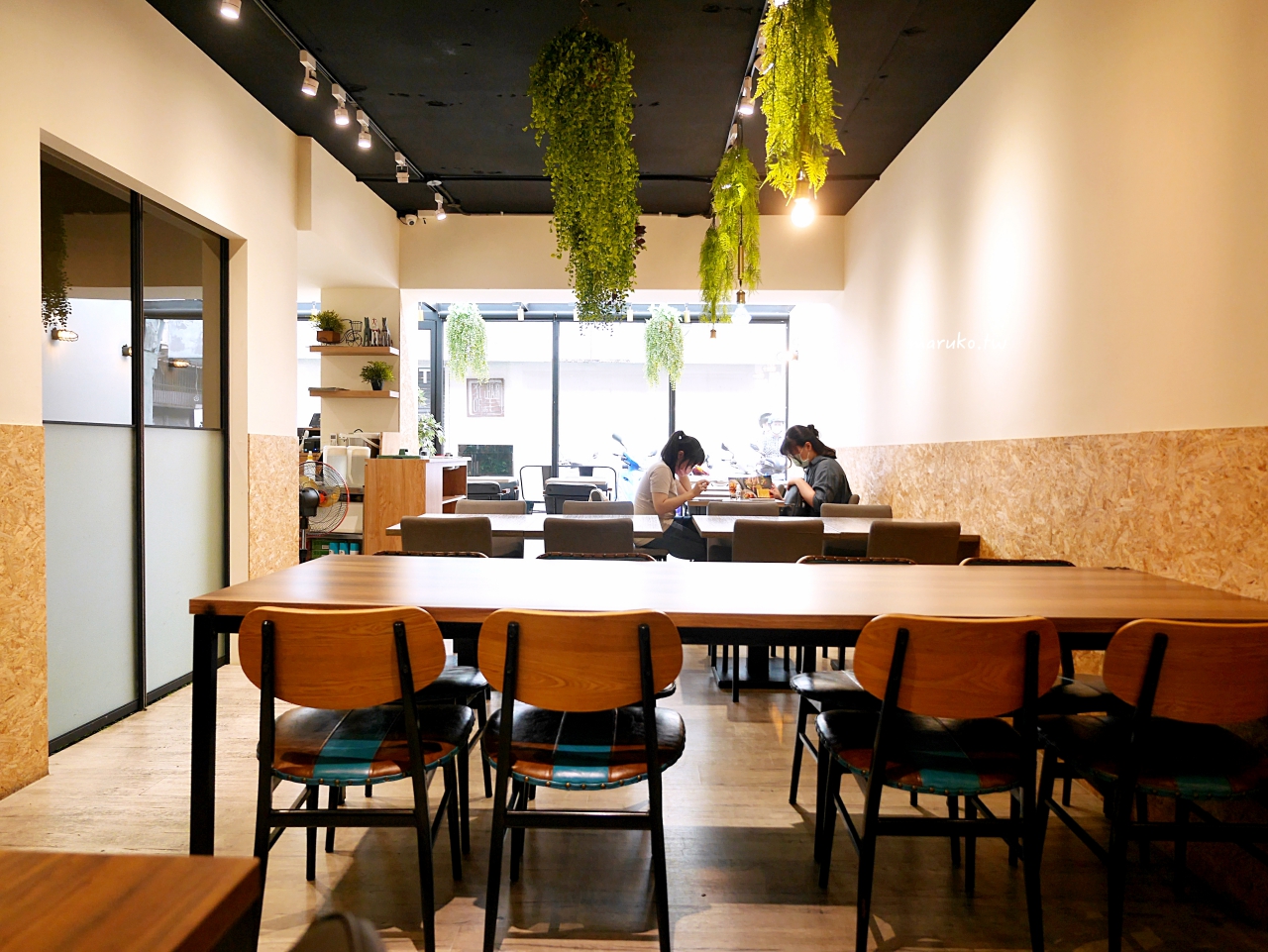 【台北】At.Frist 早寓 東區最美的玻璃屋餐廳 早午餐、義大利麵、燉飯推薦 @Maruko與美食有個約會