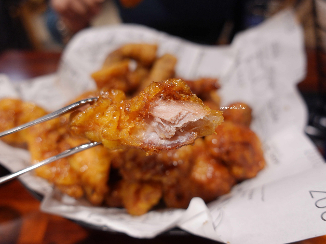 【首爾】橋村炸雞 現點現炸必吃蜂蜜炸雞，有中文菜單，近地鐵市廳站！ @Maruko與美食有個約會