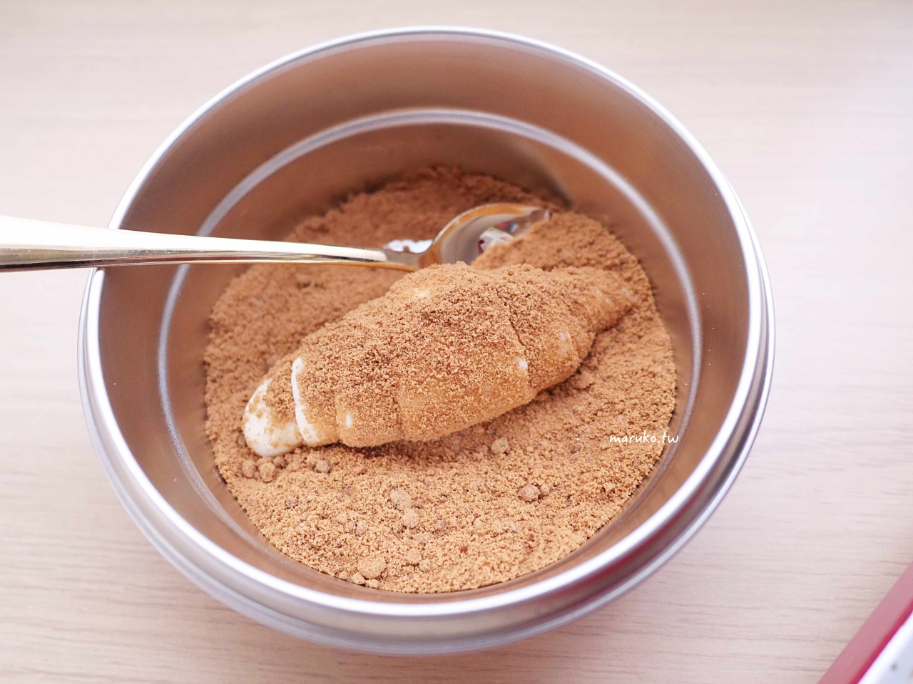 【食譜】脆皮肉桂黑糖可朗芙 用鬆餅粉做韓國最流行的 croiffle 熱壓可朗芙做法 @Maruko與美食有個約會