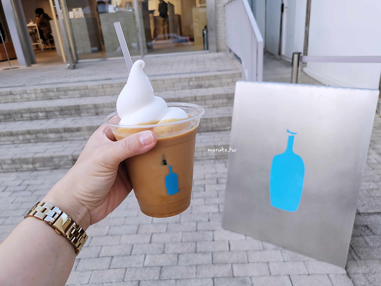 【首爾】Blue Bottle 藍瓶咖啡 可眺望景福宮與韓屋村的景觀咖啡三清洞店