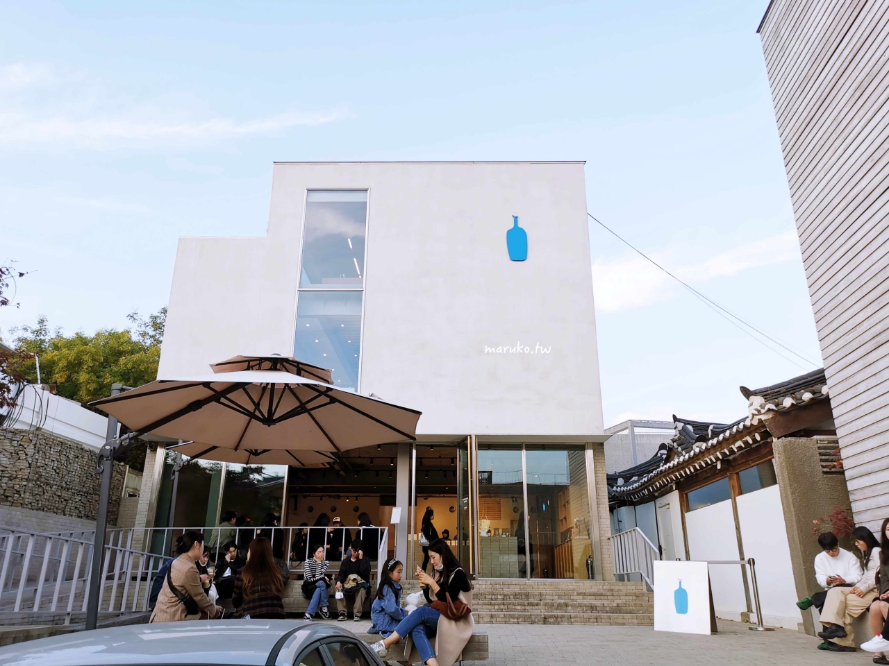 【首爾】Blue Bottle 藍瓶咖啡 可眺望景福宮與韓屋村的三清洞店、工業風聖水洞店、明洞店 @Maruko與美食有個約會