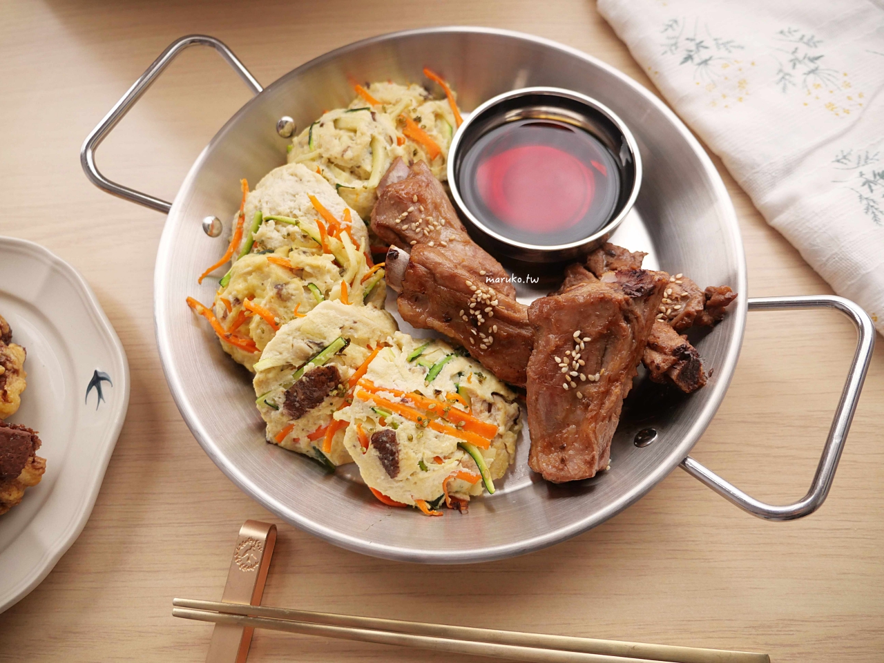 Panasonic 蒸烘烤微波爐(NN-BS607) 食譜分享韓式大醬豬肋排及蔬菜煎餅、脆皮肉桂司康， 聚餐派對料理、烘焙點心一機搞定！ @Maruko與美食有個約會