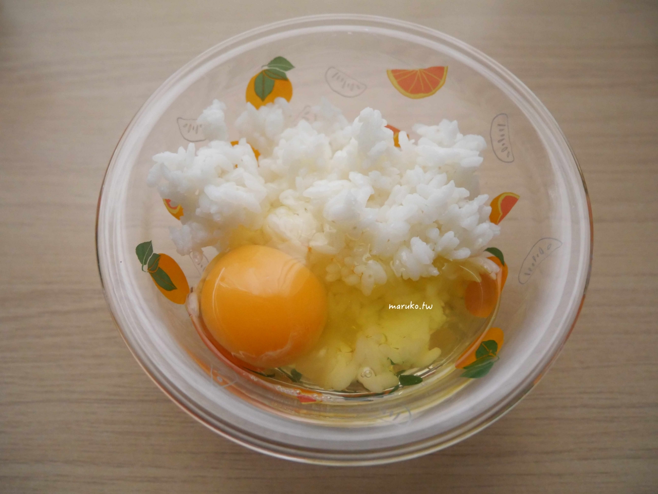 【食譜】韓式鐵板飯捲 把起司蛋拌飯變成飯捲，電烤盤食譜分享！ @Maruko與美食有個約會