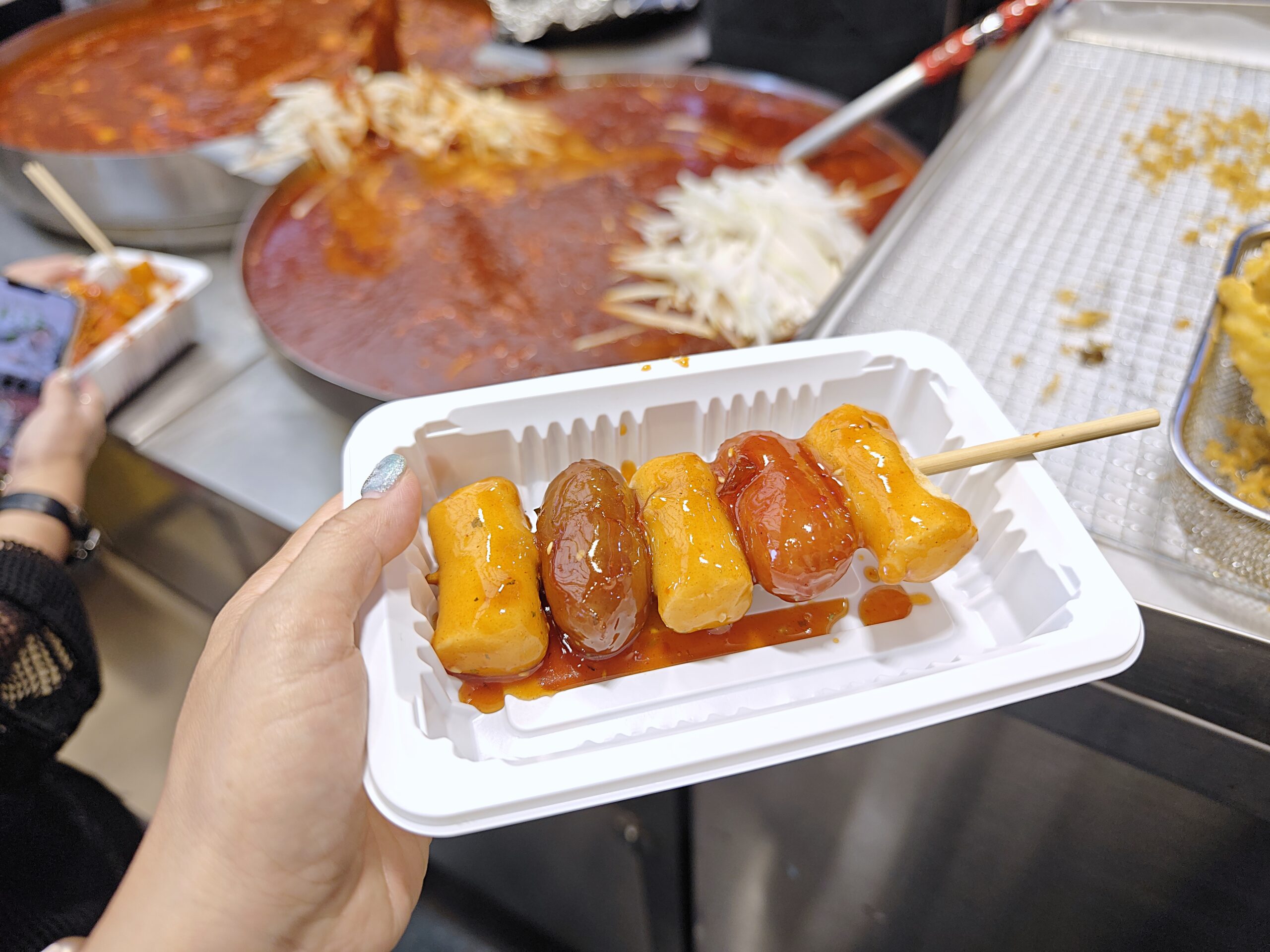 【首爾】廣藏市場 料理人的天堂，韓國最大百年傳統市場，地鐵鐘路5街站！ @Maruko與美食有個約會