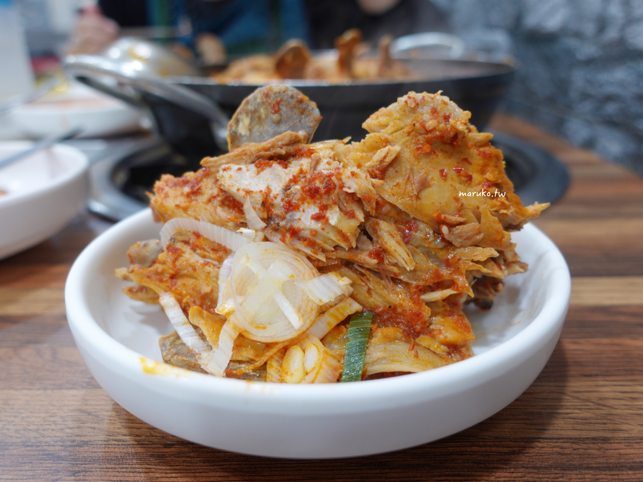 【首爾】東原家馬鈴薯排骨湯 市場30年老店，在地人最愛的老味道！ @Maruko與美食有個約會