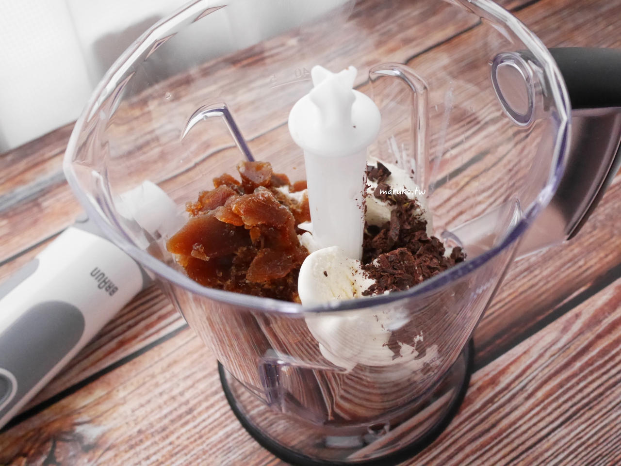 【食譜】咖啡冰沙 有巧克力脆片的咖啡冰沙，日本星巴克星冰樂這樣做！ @Maruko與美食有個約會