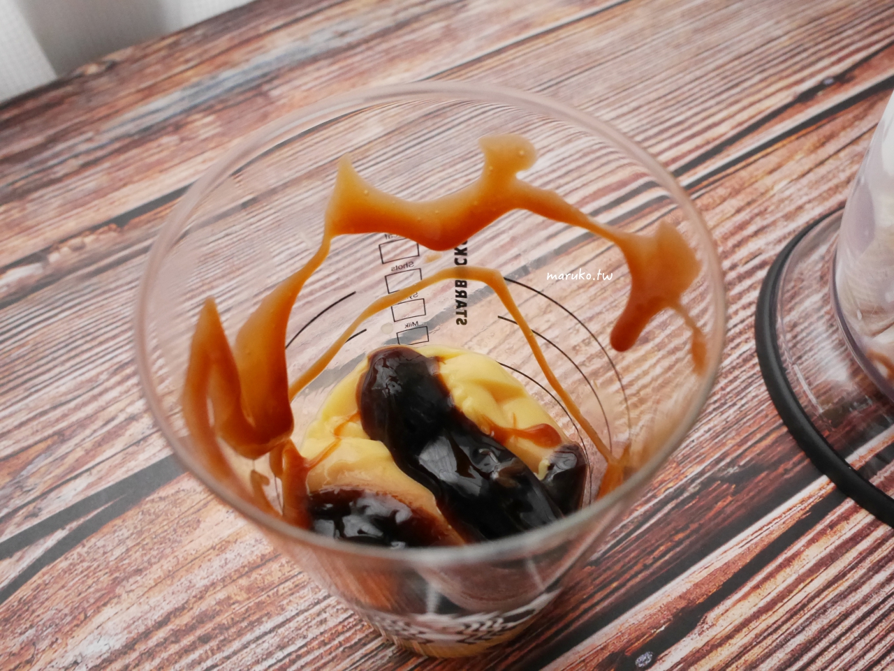 【食譜】咖啡冰沙 有巧克力脆片的咖啡冰沙，日本星巴克星冰樂這樣做！ @Maruko與美食有個約會