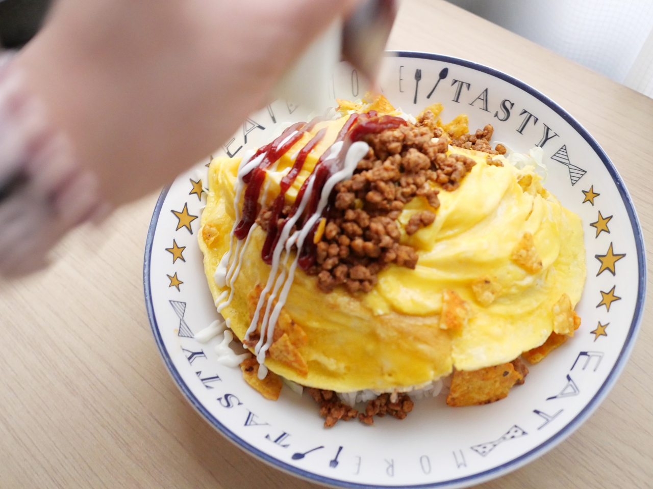 【食譜】西式歐姆蛋 沖繩縣民最愛的塔可飯變身華麗歐姆蛋塔可飯 @Maruko與美食有個約會