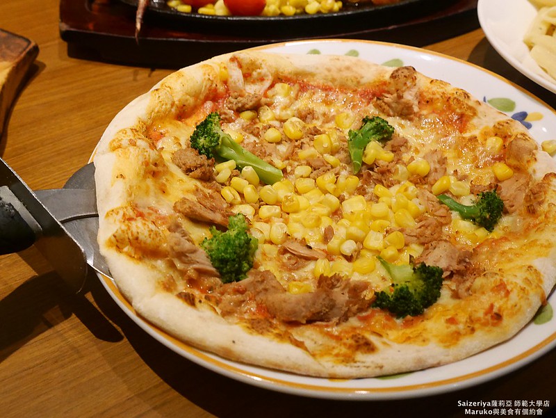 【台北】Saizeriya 薩莉亞來自日本的平價義式料理，是當地人最喜歡的家庭餐廳，披薩只要60元！ @Maruko與美食有個約會