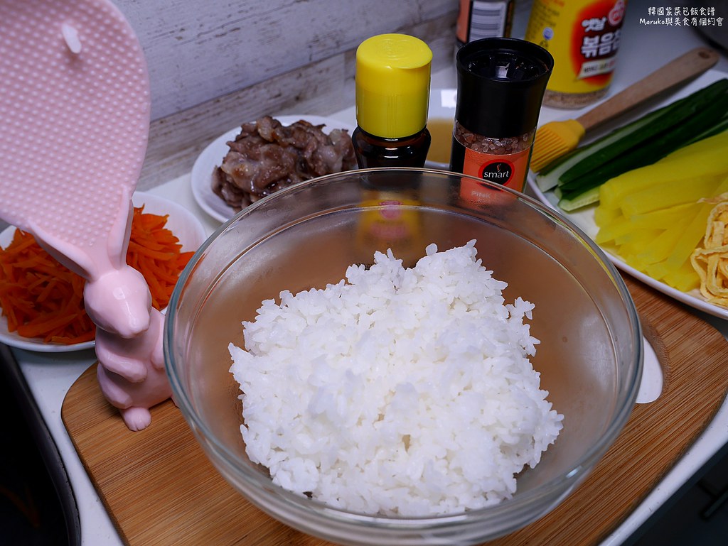 【食譜】韓式紫菜包飯｜韓國攤販熱門小吃麻藥飯捲一學就會的簡單料理 @Maruko與美食有個約會