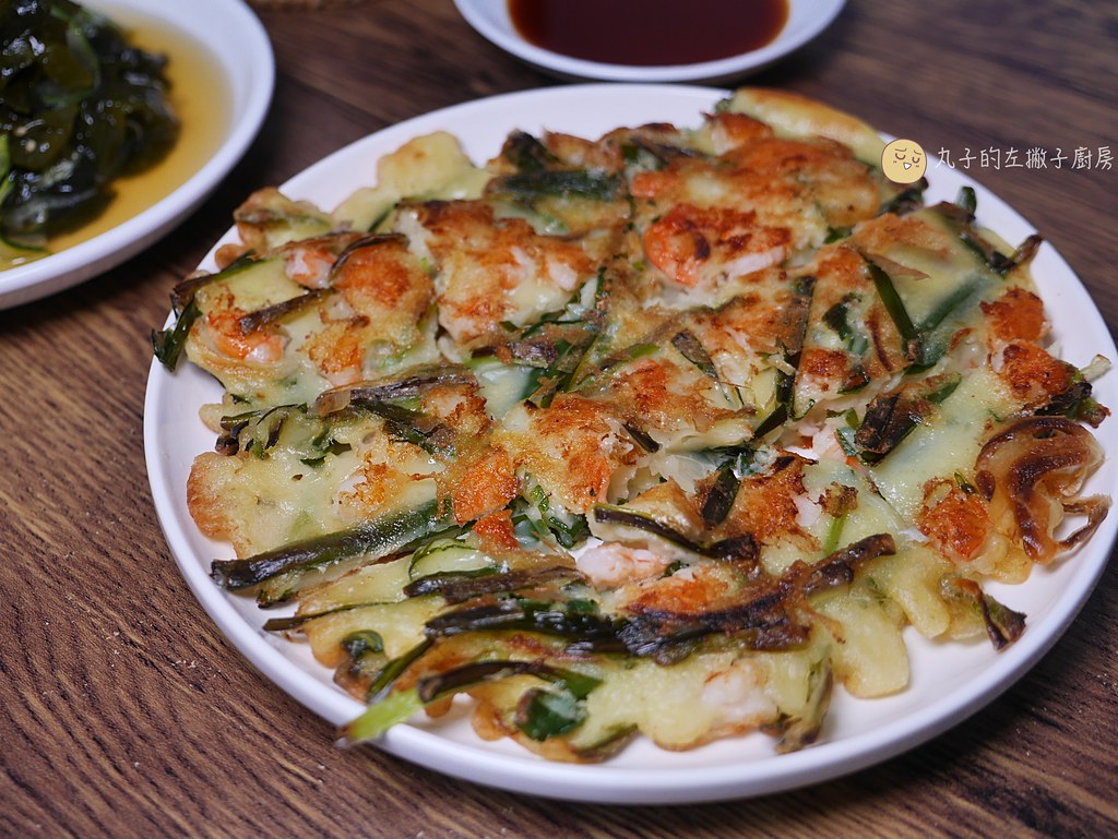 【食譜】韓式海鮮煎餅 照著步驟做海鮮煎餅這樣做才美味 韓國不倒翁煎餅粉 @Maruko與美食有個約會